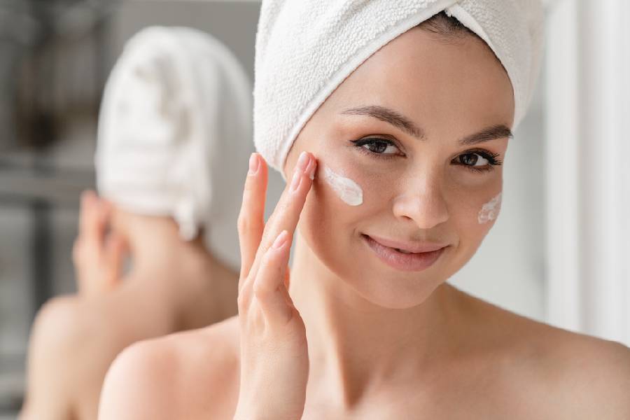 Get Rid of Under Eye Wrinkles When Smiling Get Rid of Under Eye Wrinkles When Smiling