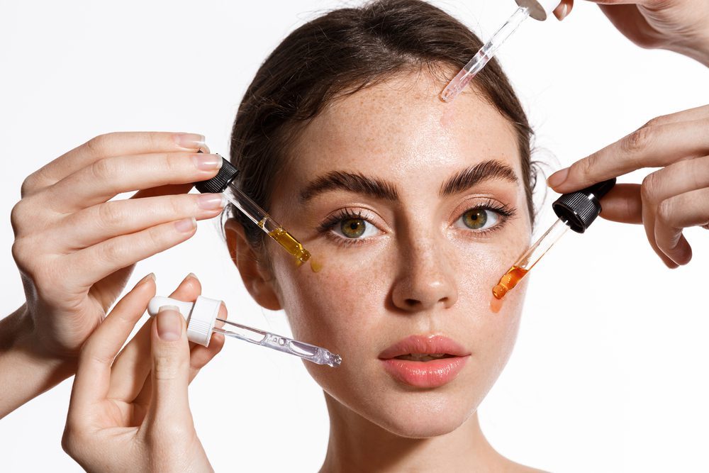 How to Apply Serum On Face