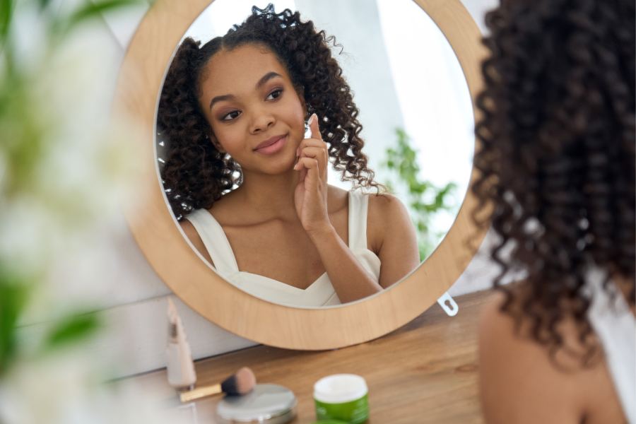 How to Use TNS Advanced in Combination With Other Skincare Products?